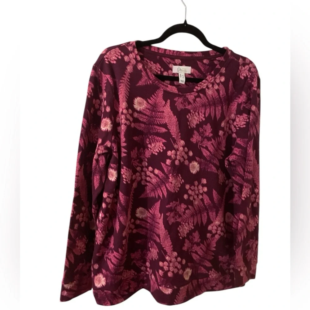 D & Co. Active Women's Long Sleeve Floral Pullover - Magenta Pink. NWOT! - Picture 1 of 3